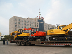 沃爾華集團(tuán)7臺(tái)DLS系列挖掘機(jī)順利出口古巴共和國(guó)