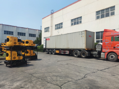 沃爾華集團一批小型挖掘機出口北美地區